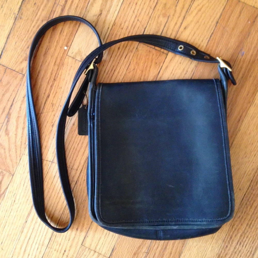 Vintage black leather Coach bag cross body Satchel